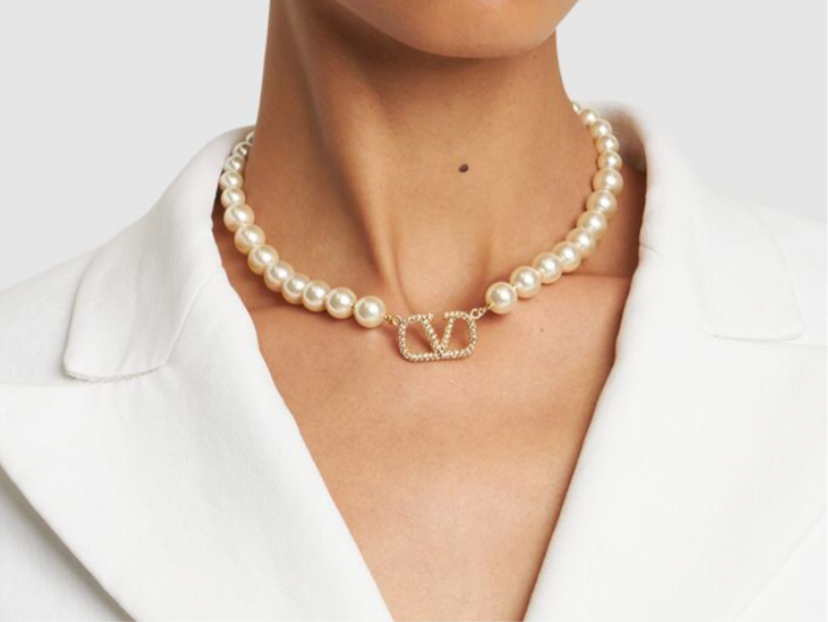Pearl Necklace Inspired by Valentino