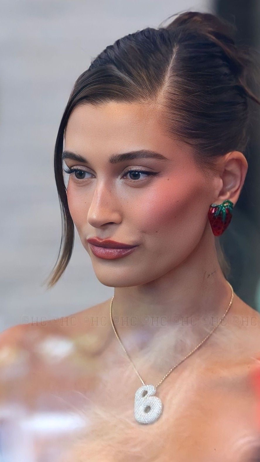 Hailey Bieber Letter Pendant Necklace