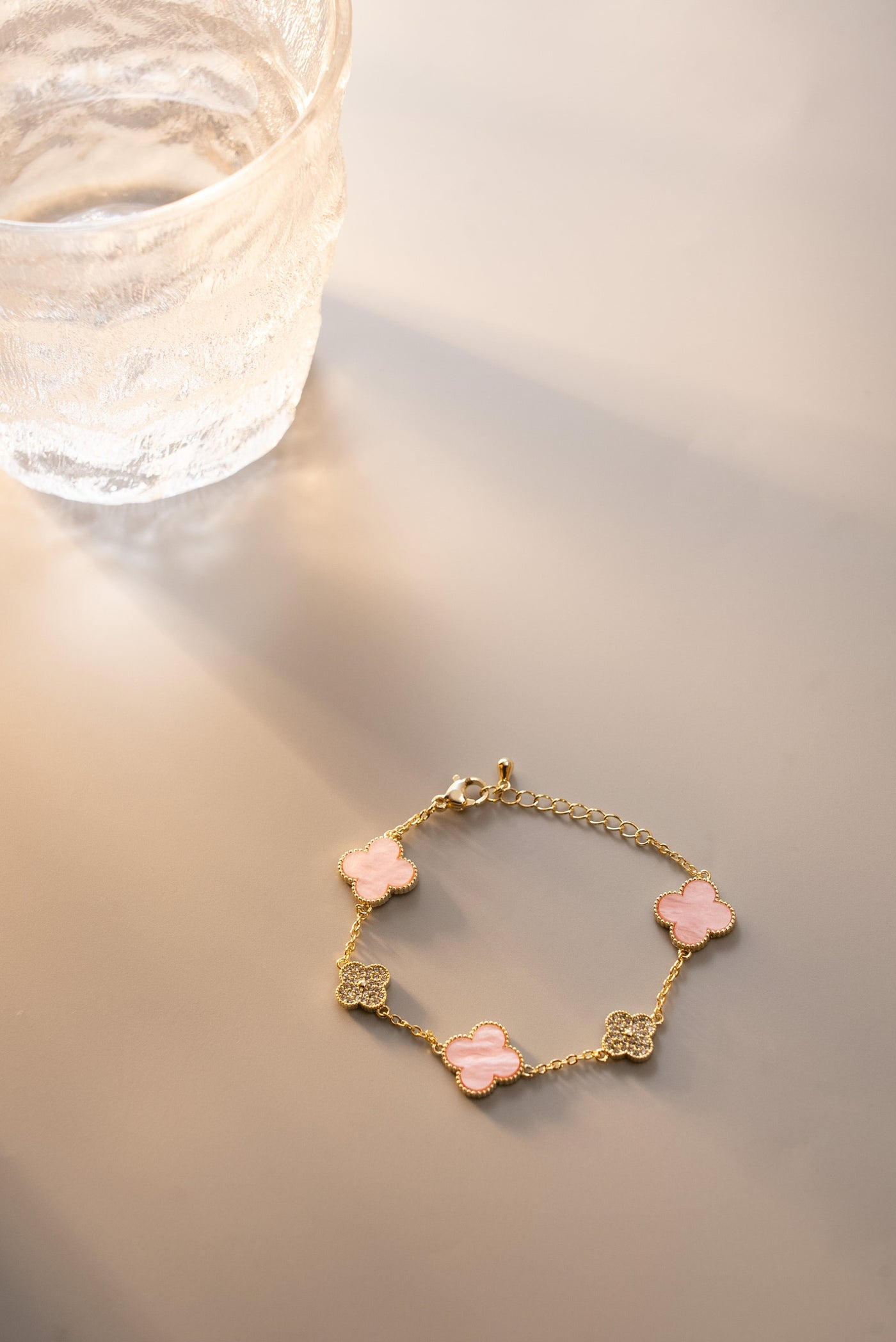Luxury 4 Clover Bracelet Baby Pink Inspiration Van with Inlaid Stones