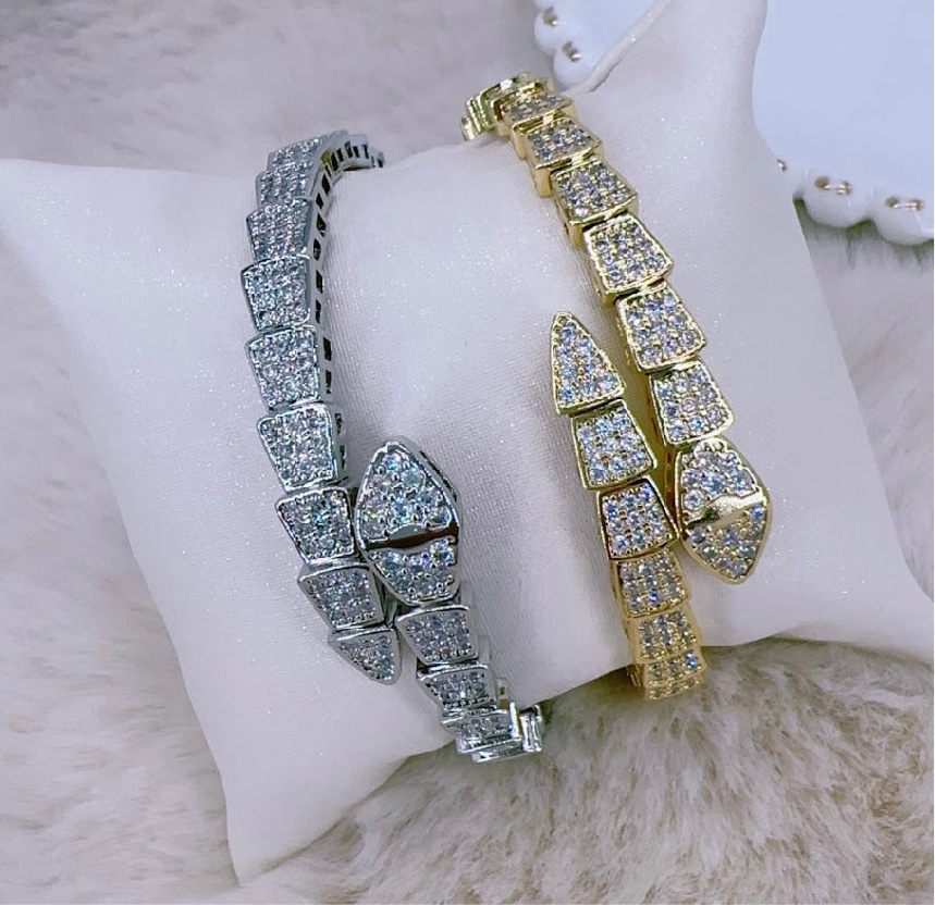 Luxury Snake BV Bracelet