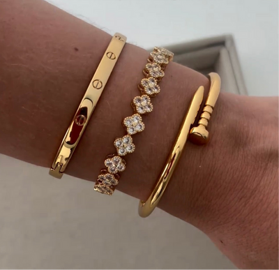Golden Clover Bracelet in Zirconias