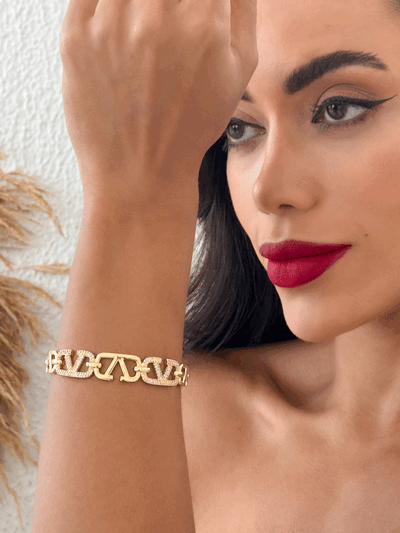 Adjustable Bracelet Inspired by Valentino