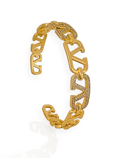 Adjustable Bracelet Inspired by Valentino