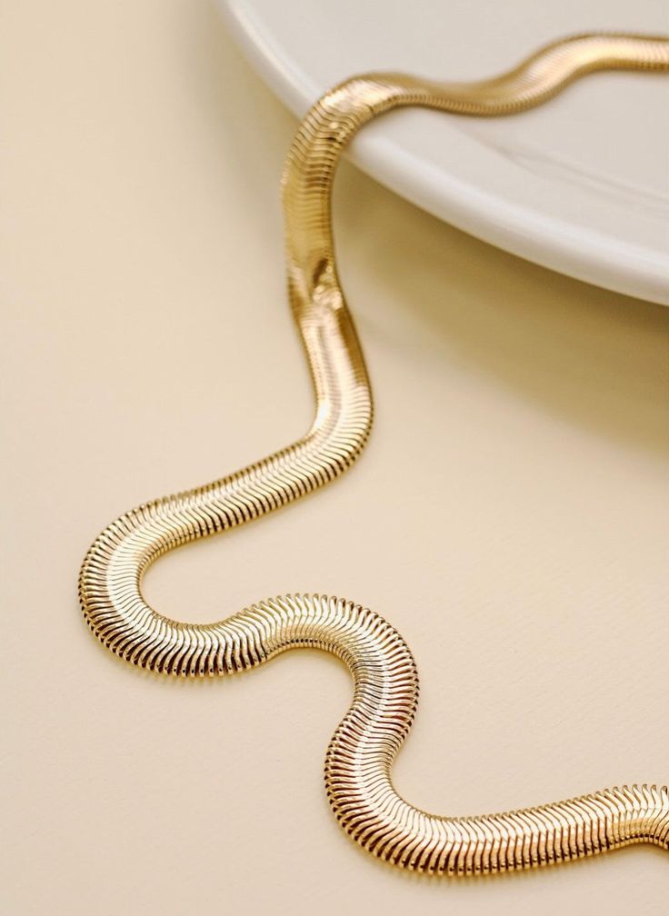 Minimalist Chain Necklace