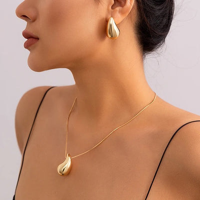 Jasmine Necklace and Earring Set