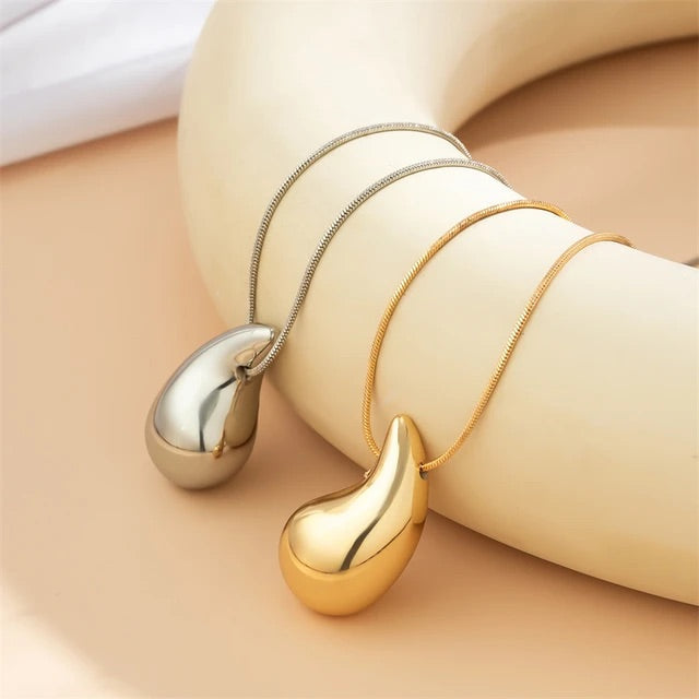 Jasmine Necklace and Earring Set