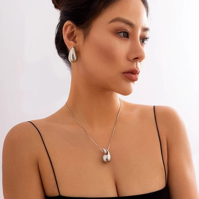Jasmine Necklace and Earring Set